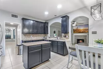 7903 Veranda Drive, Cove, TX 77523 - Photo 11