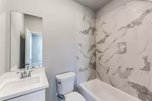 605 W 24th St, Houston, TX 77008 - Photo 21
