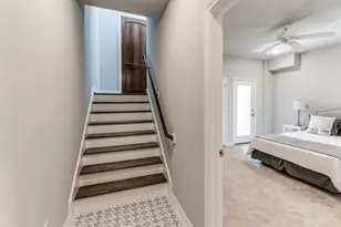 605 W 24th St, Houston, TX 77008 - Photo 23
