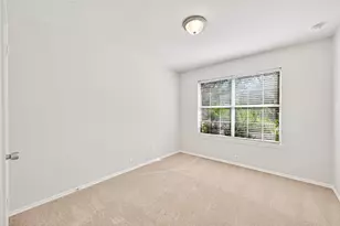 10614 Sugar Trace Dr, Sugar Land, TX 77498 - Photo 27