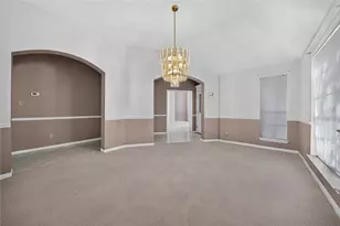 10707 Crestfield Ct, Houston, TX 77070 - Photo 5