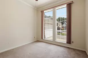 10707 Crestfield Ct, Houston, TX 77070 - Photo 9