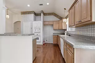 10707 Crestfield Ct, Houston, TX 77070 - Photo 9
