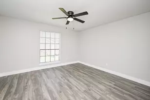 9090 S Braeswood Blvd, Houston, TX 77074 - Photo 21