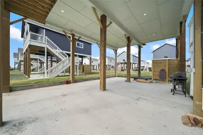1070 Cedar Lane, Gilchrist, TX 77617 - Photo 13