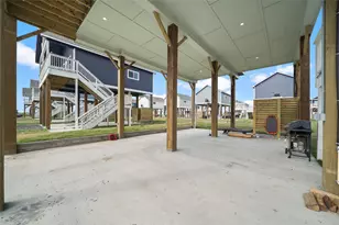 1070 Cedar Ln, Gilchrist, TX 77617 - Photo 13