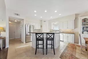 422 Windward Way, Tiki Island, TX 77554 - Photo 13