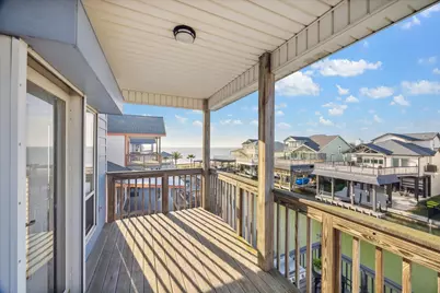 422 Windward Way, Tiki Island, TX 77554 - Photo 31