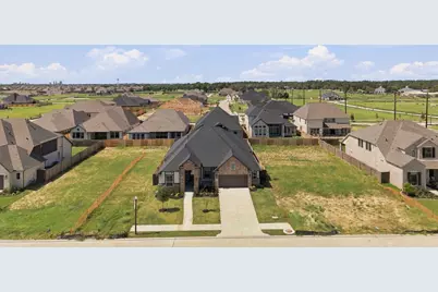 12135 Lake View Boulevard, Mont Belvieu, TX 77523 - Photo 5