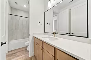 12135 Lk Vw Blvd, Mont Belvieu, TX 77523 - Photo 15