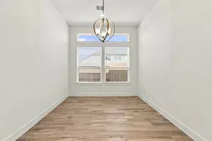 12135 Lk Vw Blvd, Mont Belvieu, TX 77523 - Photo 19