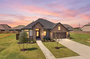 12135 Lk Vw Blvd, Mont Belvieu, TX 77523 - Photo 1