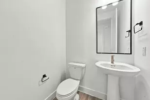 12135 Lk Vw Blvd, Mont Belvieu, TX 77523 - Photo 11