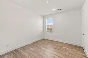 12135 Lk Vw Blvd, Mont Belvieu, TX 77523 - Photo 17