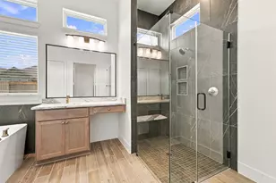 12135 Lk Vw Blvd, Mont Belvieu, TX 77523 - Photo 33