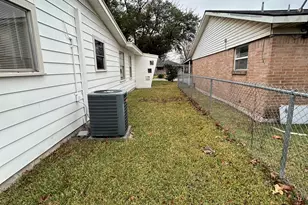 12414 Ledger Ln, Houston, TX 77015 - Photo 35