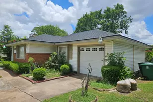 5218 Cortelyou Ln, Houston, TX 77021 - Photo 11