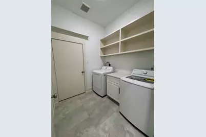 1521 Glen Oaks Drive, Conroe, TX 77385 - Photo 15