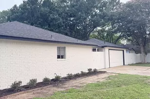 2121 Baylor Dr, Katy, TX 77493 - Photo 3