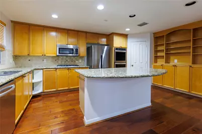 50 Lightwood Trace, The Woodlands, TX 77382 - Photo 11