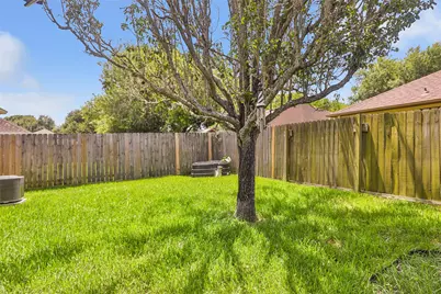 5519 Chisholm Trail, Dickinson, TX 77539 - Photo 7