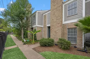 11710 Southlake Dr, Houston, TX 77077 - Photo 3