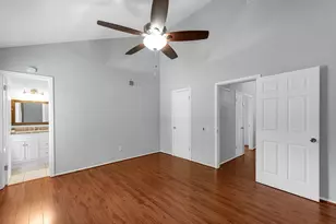 11710 Southlake Dr, Houston, TX 77077 - Photo 15