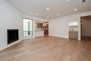 7528 Chevy Chase Dr, Houston, TX 77063 - Photo 15