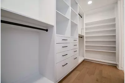 7528 Chevy Chase Drive, Houston, TX 77063 - Photo 21