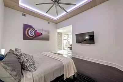 8931 Briar Forest Drive, Houston, TX 77024 - Photo 23
