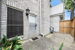 3800 Tanglewilde St, Houston, TX 77063 - Photo 23