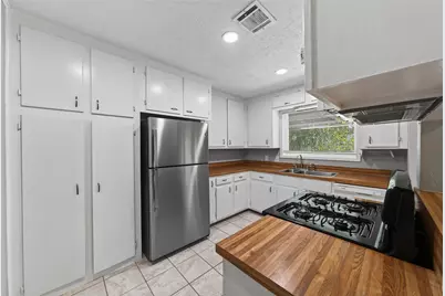2110 Ridgemore Drive, Houston, TX 77055 - Photo 3