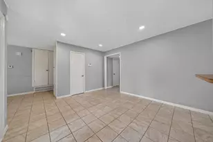 2110 Ridgemore Dr, Houston, TX 77055 - Photo 15