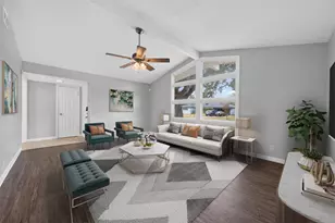 2110 Ridgemore Dr, Houston, TX 77055 - Photo 7