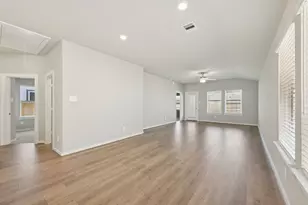 14312 Grey Pointe Ct, New Caney, TX 77302 - Photo 11