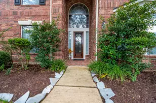 2517 Mountain Falls Ct, Friendswood, TX 77546 - Photo 3