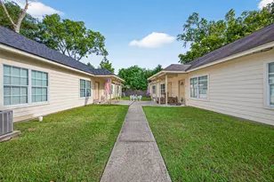 104 Longstreet 1-4 Rd, Willis, TX 77378 - Photo 3