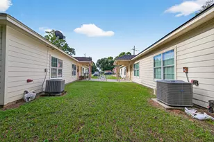 104 Longstreet 1-4 Rd, Willis, TX 77378 - Photo 9