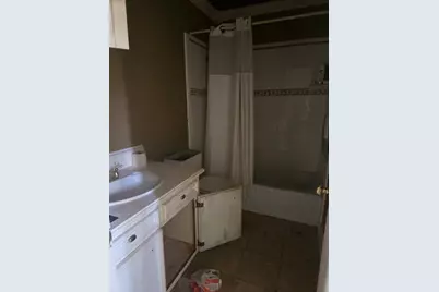 6911 Oak Bough Drive, Houston, TX 77088 - Photo 21