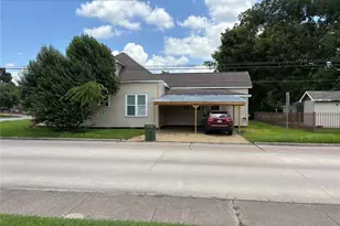 209 W Houston St, Dayton, TX 77535 - Photo 3