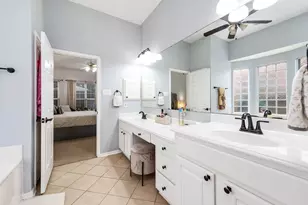 2807 Canyon Dr, Pearland, TX 77584 - Photo 17