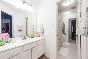 2807 Canyon Dr, Pearland, TX 77584 - Photo 23