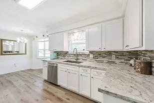 2011 N Palm Ct, Pasadena, TX 77502 - Photo 15