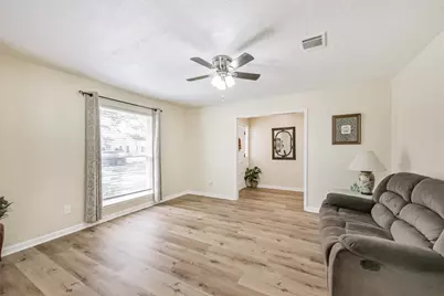 2011 N Palm Court, Pasadena, TX 77502 - Photo 5