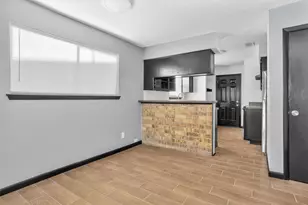 1121 Lovett St, Tomball, TX 77375 - Photo 3