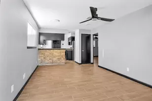 1121 Lovett St, Tomball, TX 77375 - Photo 1