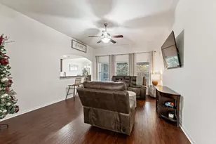 2016 Borthwick Ln, Conroe, TX 77301 - Photo 5