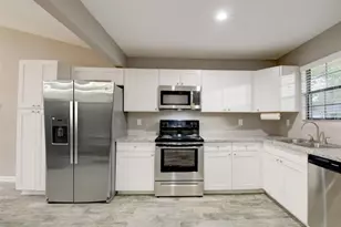 3435 Balboa Cir, Montgomery, TX 77356 - Photo 3