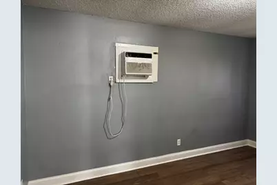 5526 Stonewall Street #D, Houston, TX 77020 - Photo 9