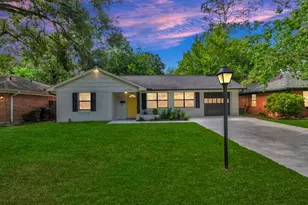 2107 Wakefield Dr, Houston, TX 77018 - Photo 1